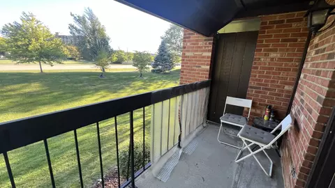 121 Windsor Ln #D, Willowbrook, IL 60527 photo 17