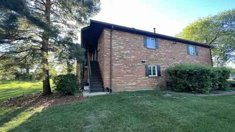 121 Windsor Ln #D, Willowbrook, IL 60527 photo 21