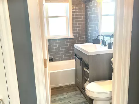 1040 S Elm Ave, Kankakee, IL 60901 photo 9