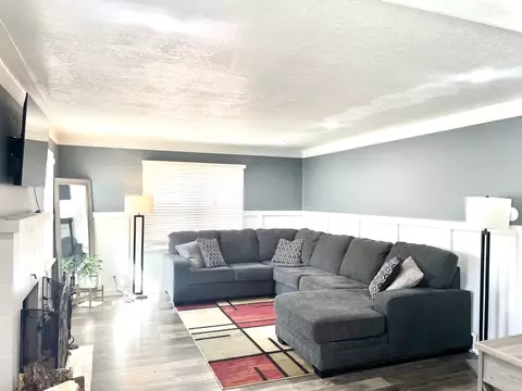 1040 S Elm Ave, Kankakee, IL 60901 photo 4