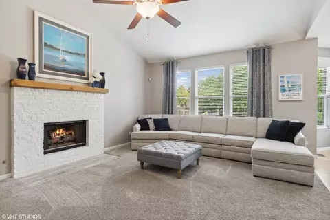 11325 Champion Ct W, Plainfield, IL 60585 photo 8