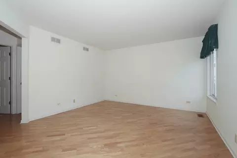 817 Seacrest Ln, Bartlett, IL 60103 photo 14