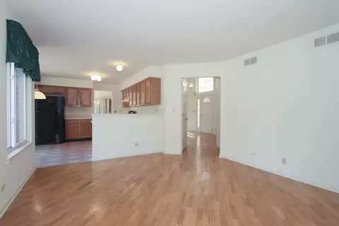 817 Seacrest Ln, Bartlett, IL 60103 photo 16