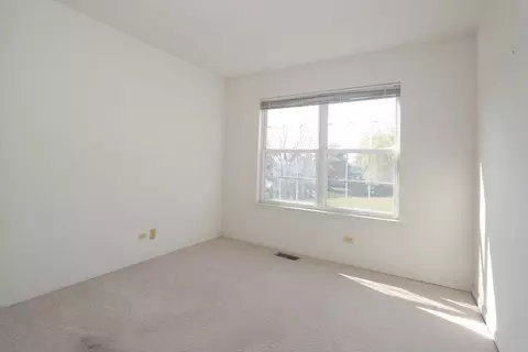817 Seacrest Ln, Bartlett, IL 60103 photo 25