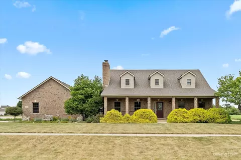 3203 Ernest Dr, Sandwich, IL 60548