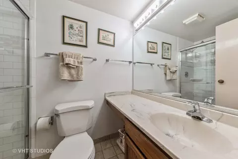 111 Chicory Ct, Rolling Meadows, IL 60008 photo 13
