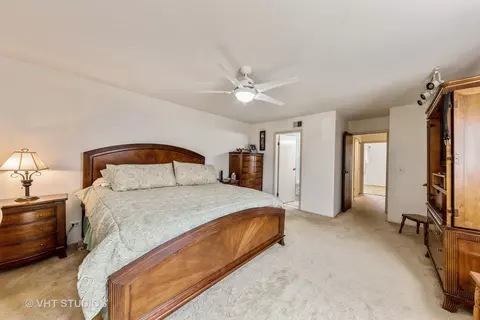111 Chicory Ct, Rolling Meadows, IL 60008 photo 12
