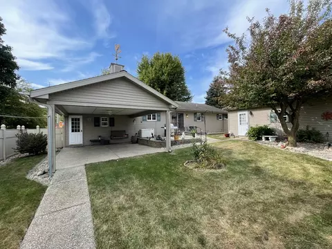 110 Elliot St, Mark, IL 61340 photo 3