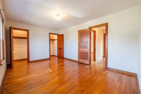 1069 Greenview Ave, Des Plaines, IL 60016 photo 19
