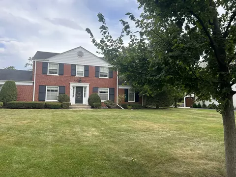 805 Chatham Rd, Glenview, IL 60025 photo 2