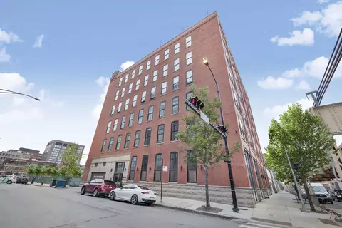1101 W Lake St #5B, Chicago, IL 60607