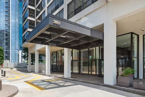 360 E Randolph St #705, Chicago, IL 60601 photo 2