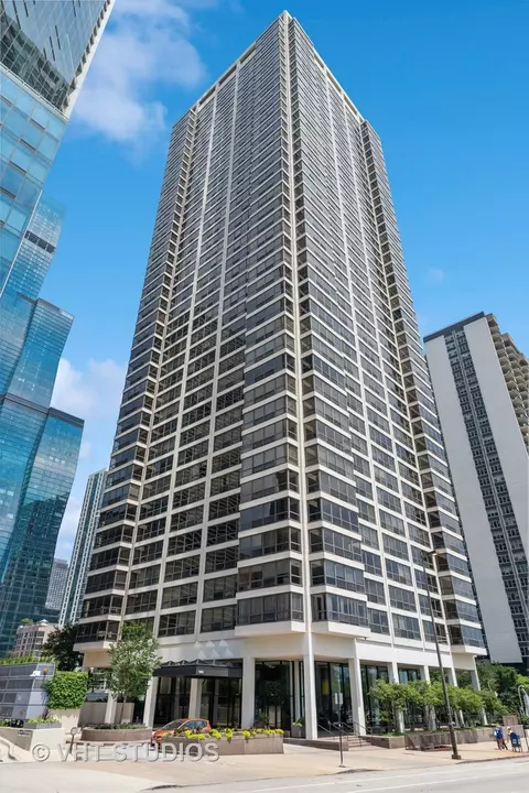 360 E Randolph St #705, Chicago, IL 60601