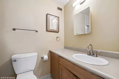 360 E Randolph St #705, Chicago, IL 60601 photo 17