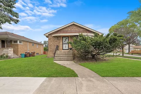 8500 W 26th St, North Riverside, IL 60546