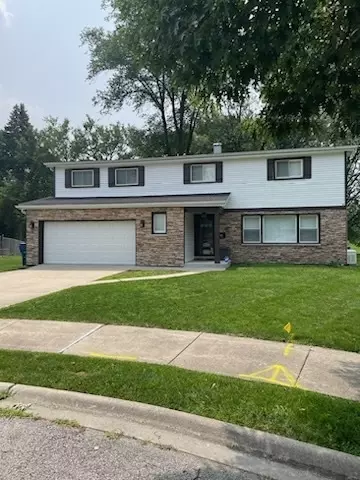 182 N Pioneer Dr, Addison, IL 60101