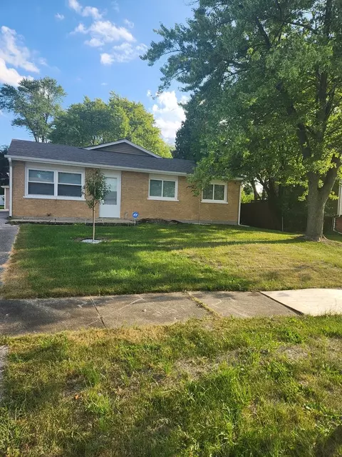 547 Regent Rd, University Park, IL 60484