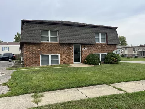 306 Lindell Dr, Normal, IL 61761