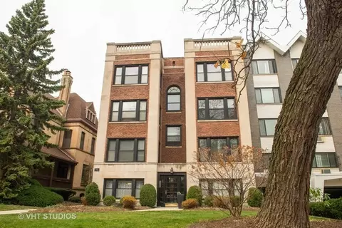 550 W Deming Pl #G, Chicago, IL 60614