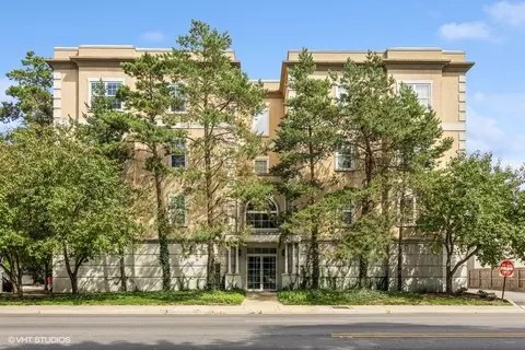 1135 Schneider Ave #2B, Oak Park, IL 60302