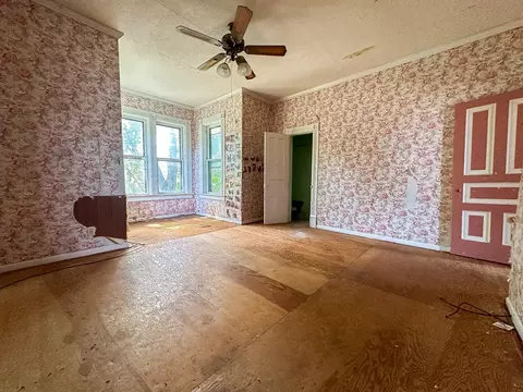 106 S Main St, Seneca, IL 61360 photo 16