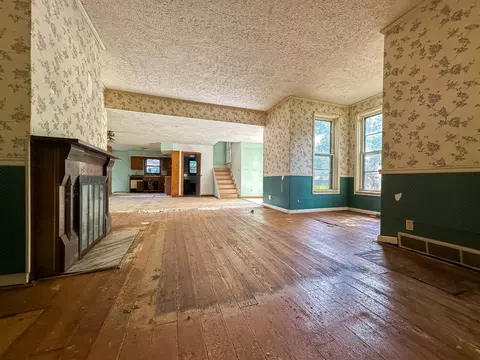 106 S Main St, Seneca, IL 61360 photo 4