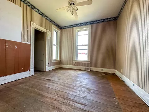 106 S Main St, Seneca, IL 61360 photo 12