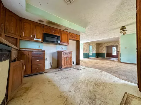 106 S Main St, Seneca, IL 61360 photo 10