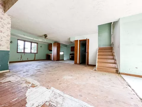 106 S Main St, Seneca, IL 61360 photo 8