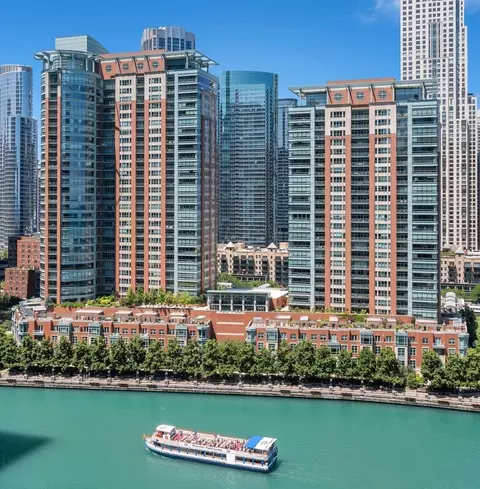445 E North Water St #1105, Chicago, IL 60611