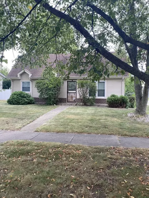 117 Grady Dr, Bolingbrook, IL 60440