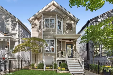 1742 W Fletcher St, Chicago, IL 60657