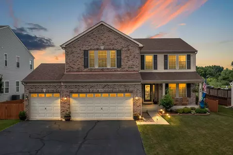 595 Pondview Dr, Antioch, IL 60002