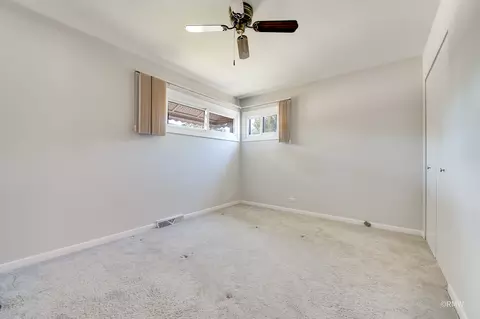 248 E Normandy Dr, Addison, IL 60101 photo 8