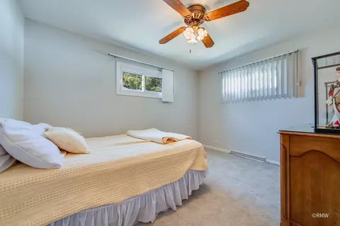 248 E Normandy Dr, Addison, IL 60101 photo 9