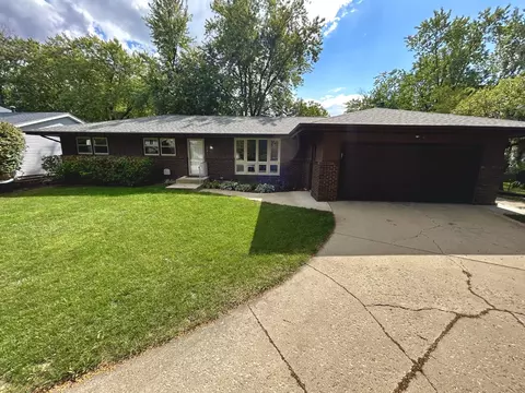 109 Doud Ct, Normal, IL 61761