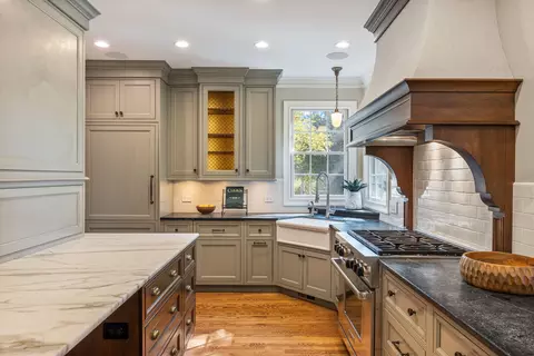 1707 E Forest Ave, Wheaton, IL 60187 photo 10