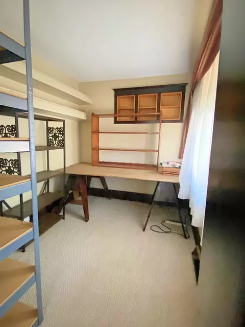 650 Ludlow Ave, Elgin, IL 60120 photo 10
