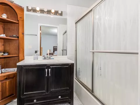 784 Buckingham Ct, Hoffman Estates, IL 60169 photo 12