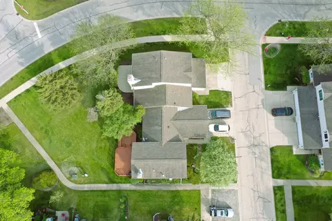 784 Buckingham Ct, Hoffman Estates, IL 60169 photo 3