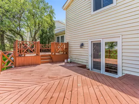 784 Buckingham Ct, Hoffman Estates, IL 60169 photo 17