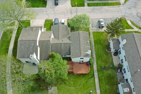 784 Buckingham Ct, Hoffman Estates, IL 60169 photo 23