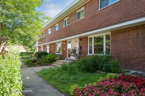 612 South Blvd #D, Evanston, IL 60202