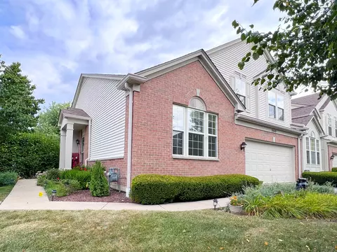 2840 Waterfront Ave, Algonquin, IL 60102