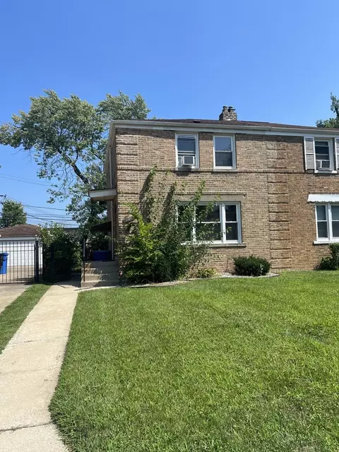 8643 S Champlain Ave, Chicago, IL 60619