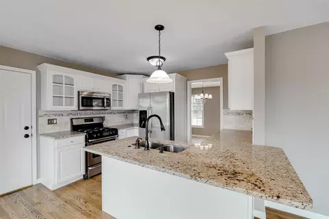 2405 Heather Ridge Dr, Normal, IL 61761 photo 15