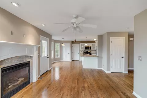 2405 Heather Ridge Dr, Normal, IL 61761 photo 9