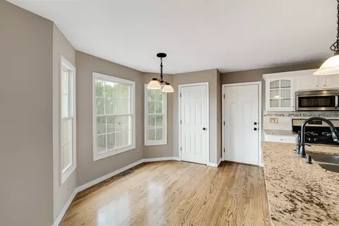 2405 Heather Ridge Dr, Normal, IL 61761 photo 10