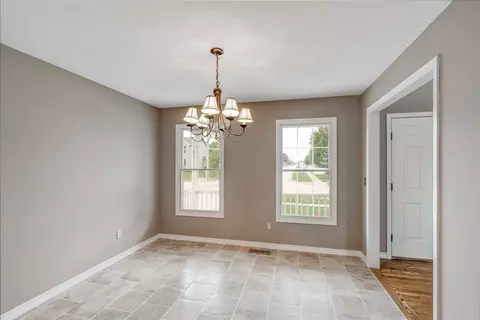2405 Heather Ridge Dr, Normal, IL 61761 photo 16