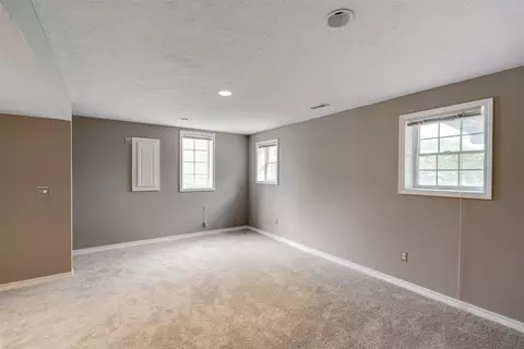 2405 Heather Ridge Dr, Normal, IL 61761 photo 39